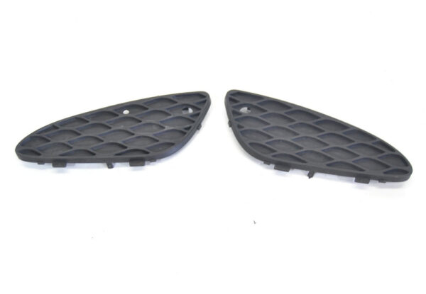 A2118850353 - NEW MB W211 FRONT BUMPER LOWER COVER GRILLS SET A2118850353 A2118850253 OEM