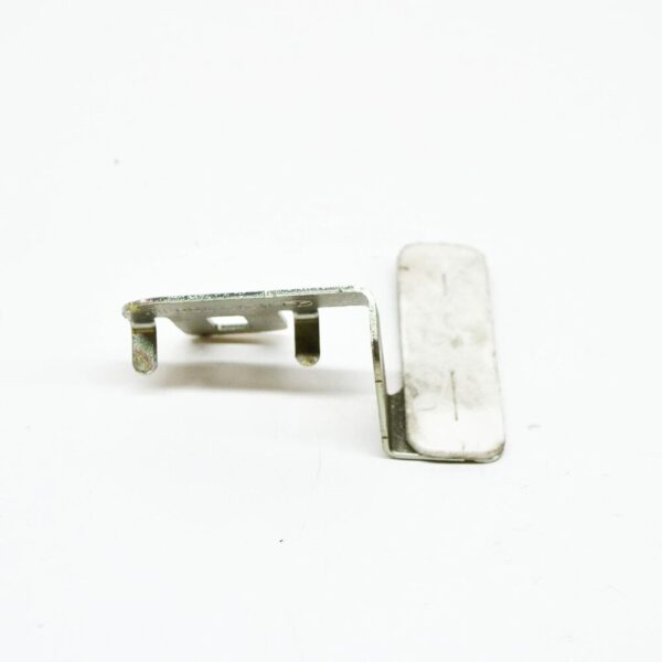 A2124700381 - Mercedes-Benz E-T-Model S212 Regeneration Valve Holder A2124700381 NEW ORIGINAL