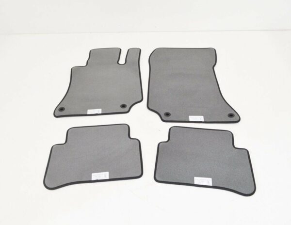 A21268088019J74 - NEW MERCEDES-BENZ E W212 FLOOR CARPET MAT SET A21268088019J74 LHD 2017 ORIGINAL