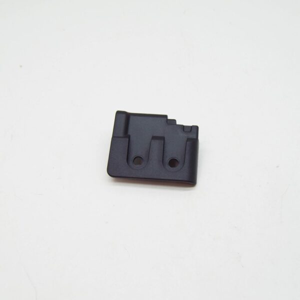 A21268403279051 - NEW MB E S212 LOAD COMPARTMENT FLOOR RIGHT BEARING PLATE A21268403279051