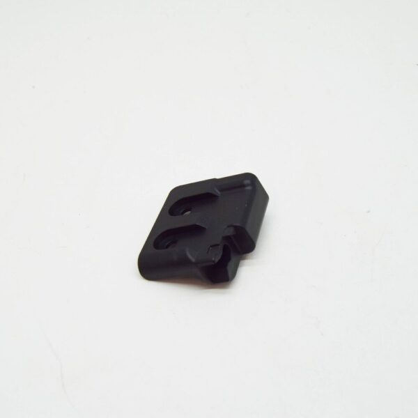 A21268403279051 - NEW MB E S212 LOAD COMPARTMENT FLOOR RIGHT BEARING PLATE A21268403279051