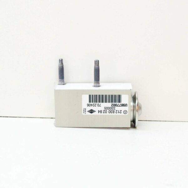 A2128300284 - NEW MERCEDES-BENZ C W204 A/C EXPANSION VALVE LHD A2128300284
