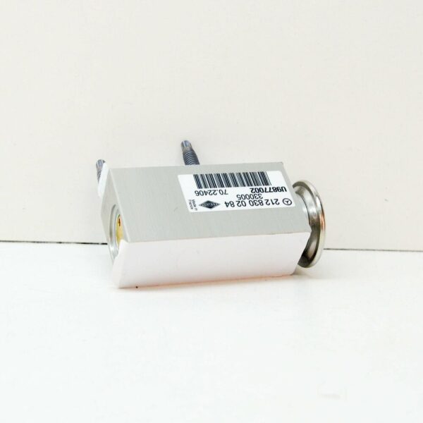 A2128300284 - NEW MERCEDES-BENZ C W204 A/C EXPANSION VALVE LHD A2128300284