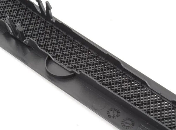 A21284908039051 - NEW MB E T-MODEL S212 UPPER RIGHT CARGO AREA COVER A21284908039051 ORIGINAL