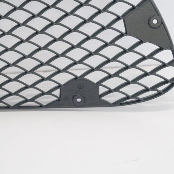 A2128850623 - NEW MERCEDES-BENZ E-CLASS W212 FRONT BUMPER RIGHT GRILL A2128850623 2015