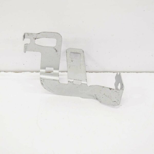 A2135240340 - NEW MB E-CLASS W213 FRONT LEFT UNDERTRAY COVER BRACKET A2135240340 ORIGINAL