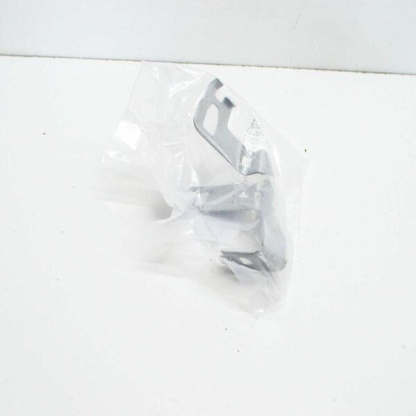 A2135240440 - NEW MERCEDES-BENZ E W213 FRONT RIGHT UNDERTRAY BRACKET A2135240440 OEM