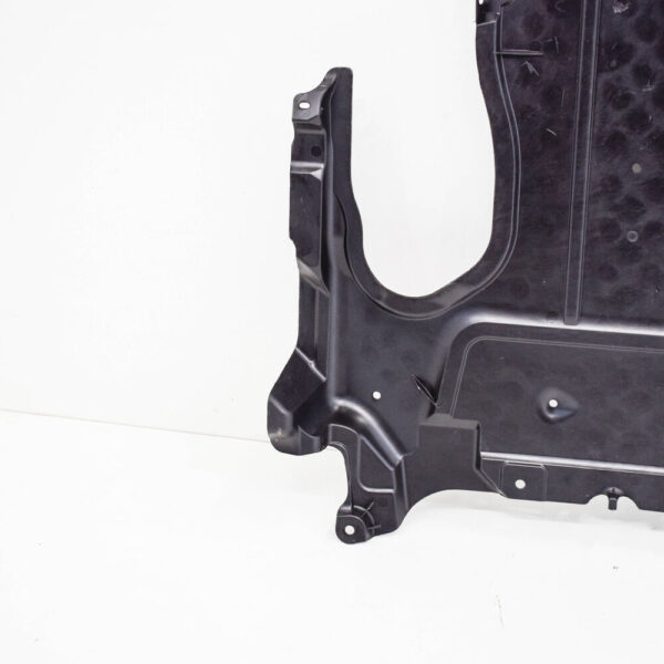 A2135245800 - NEW MERCEDES-BENZ E-CLASS W213 2.0 PETROL ENGINE COVER A2135245800 2017 ORIGINAL