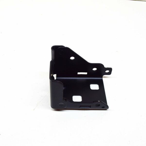A2136261300 - NEW MB E W213 FRONT CROSSMEMBER BOTTOM REAR RIGHT MOUNT A2136261300 ORIGINAL