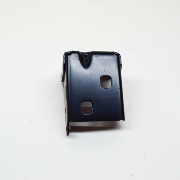 A2136261300 - NEW MB E W213 FRONT CROSSMEMBER BOTTOM REAR RIGHT MOUNT A2136261300 ORIGINAL
