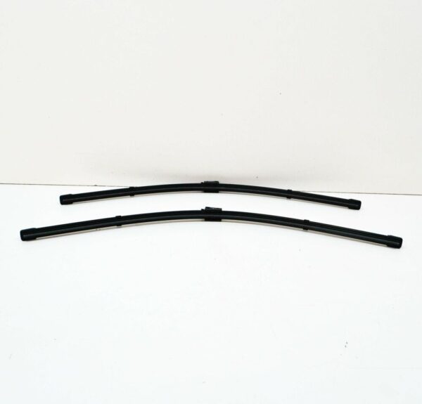 A2138203604 - NEW MB E T-MODEL S213 FRONT WINDSCREEN WIPER ARM BLADES LHD A2138203604 ORIGINAL