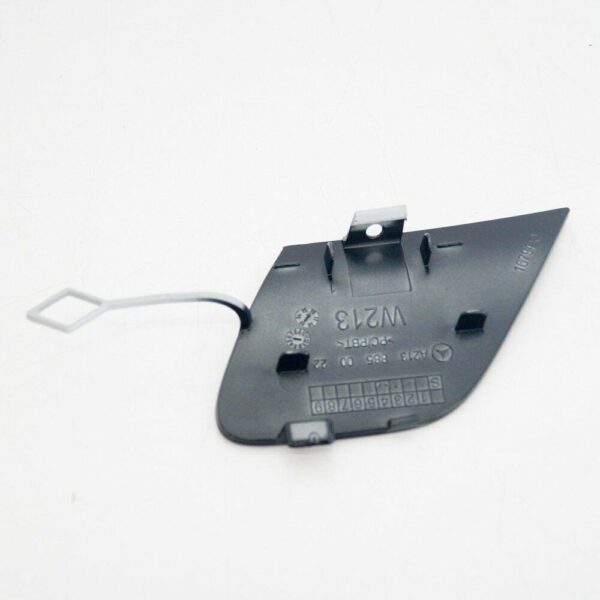 A21388500229197 - NEW MERCEDES-BENZ E-CLASS W213 REAR BUMPER TOWING EYE CAP A21388500229197 2016
