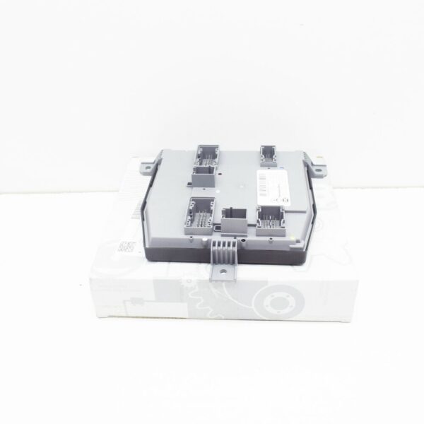 A2139008626 - NEW MB E W213 SIGNAL ACQUISITION ACTUATION CONTROL MODULE A2139008626
