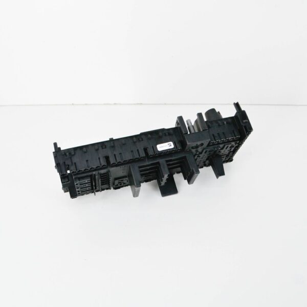 A2139068901 - NEW MERCEDES-BENZ E W213 FUSE AND RELAY BOX SRB RELAY A2139068901 ORIGINAL