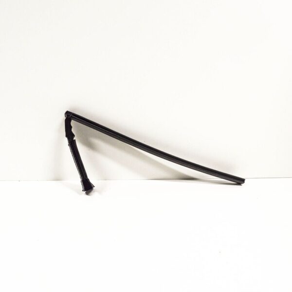 A2186280198 - NEW MB CLS C218 ENGINE COMPARTMENT RIGHT SIDE RUBBER SEAL A2186280198 ORIGINAL