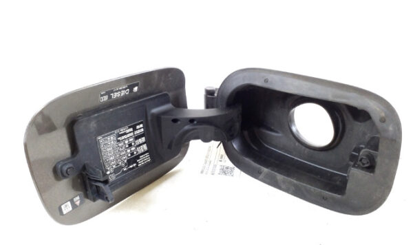 A2187570006 - Genuine Mercedes-Benz W218 Fuel Cap A2187570006
