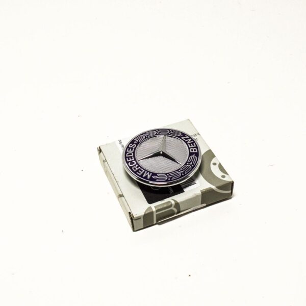A2188170116 - NEW MERCEDES-BENZ CLS C218 BONNET BADGE A2188170116 ORIGINAL