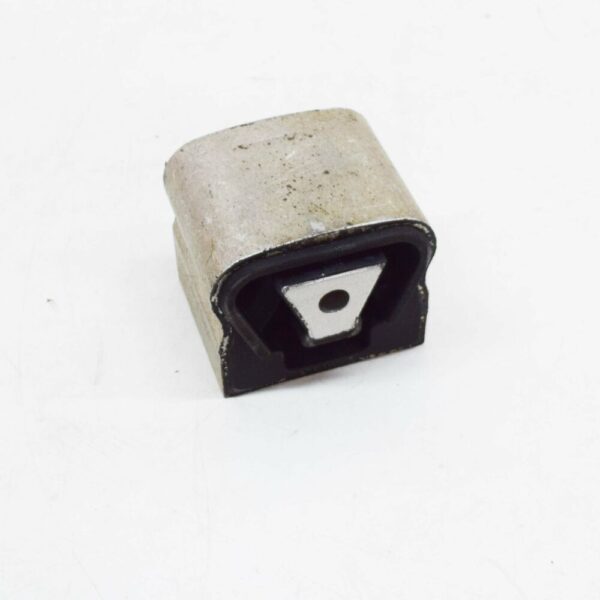 A2202401618 - NEW MERCEDES-BENZ S W220 REAR TRANSMISSION RUBBER BUSHING A2202401618