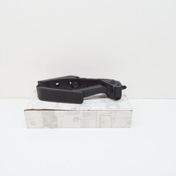 A2203000004 - New MERCEDES-BENZ S-CLASS W220 Accelerator Pedal A2203000004