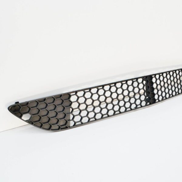 A2218850053 - NEW MB S-CLASS W221 FRONT BUMPER AMG LOWER CENTER GRILLE A2218850053 ORIGINAL