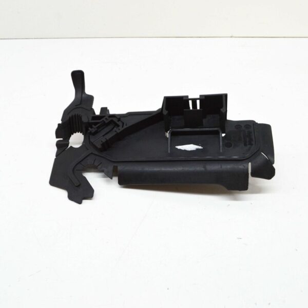 A2225050040 - NEW MERCEDES-BENZ S W222 LEFT RADIATOR AIR DUCT GUIDE HOLDER A2225050040