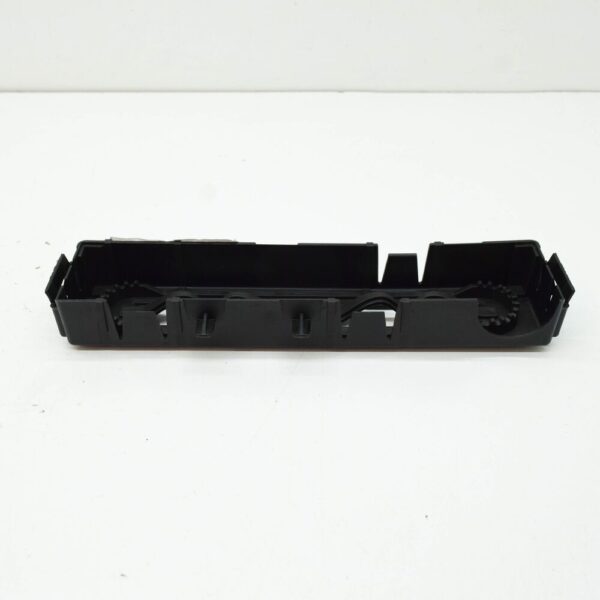 A2225050440 - Mercedes-Benz S-Class W222 Duct Mount A2225050440 New Genuine