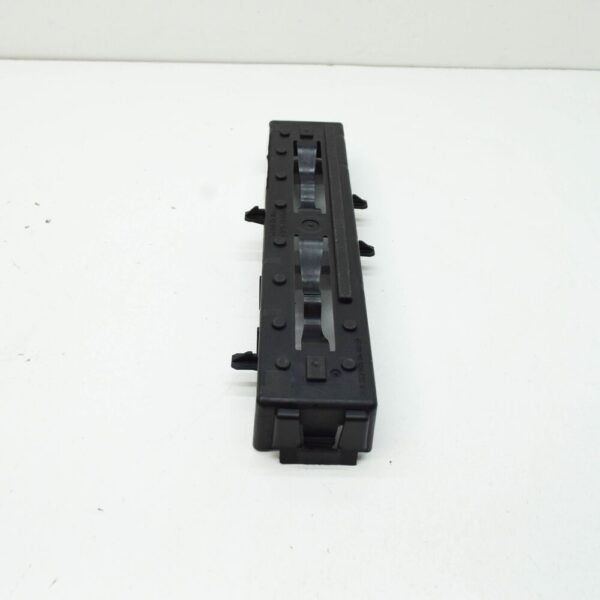 A2225050440 - Mercedes-Benz S-Class W222 Duct Mount A2225050440 New Genuine