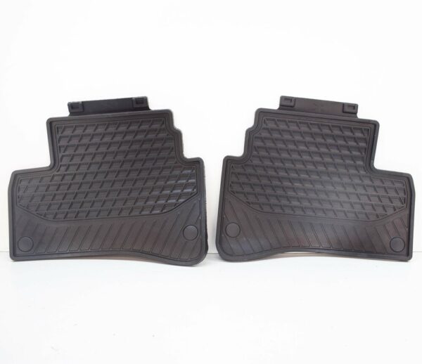 A22268050489G33 - NEW MERCEDES-BENZ S W222 REAR FLOOR MAT SET A22268050489G33 ORIGINAL
