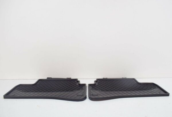 A22268050489G33 - NEW MERCEDES-BENZ S W222 REAR FLOOR MAT SET A22268050489G33 ORIGINAL