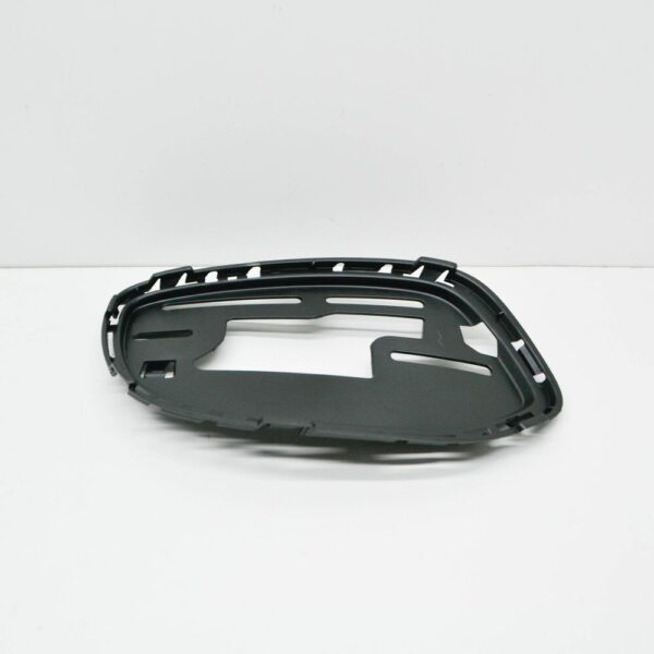 A2228855001 - NEW MB S W222 FRONT BUMPER LEFT GRILLE BRACKET COVER A2228855001