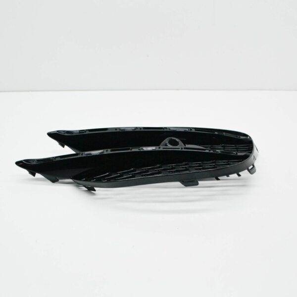 A2228857300 - NEW MERCEDES-BENZ S W222 FRONT BUMPER RIGHT GRILLE A2228857300