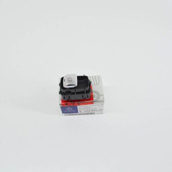 A22290525039051 - NEW MB GLC X253 HITCHING MECHANISM SWITCH BLOCK A22290525039051 ORIGINAL