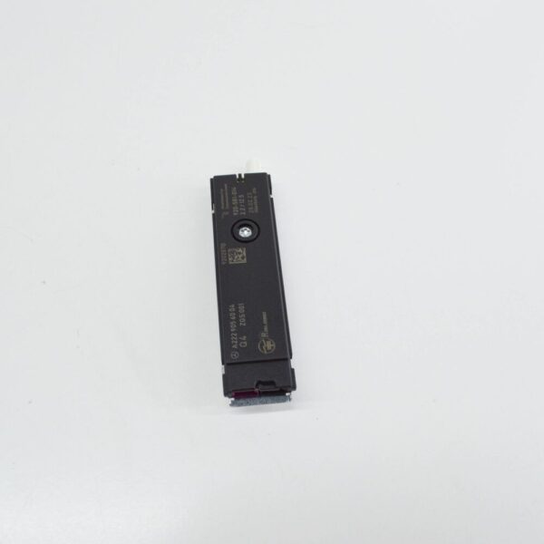 A2229056004 - NEW MERCEDES-BENZ ML W166 REAR TOP RIGHT ANTENNA AMPLIFIER A2229056004 ORIGINAL