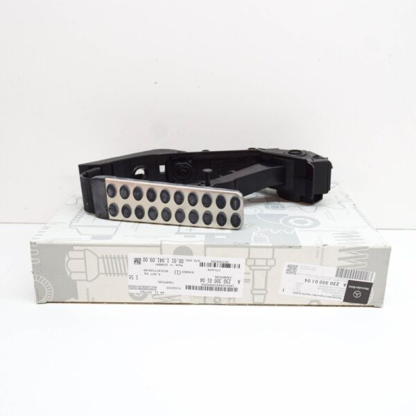 A2303000104 - New Mercedes-Benz SL R230 Throttle Pedal A2303000104 Genuine