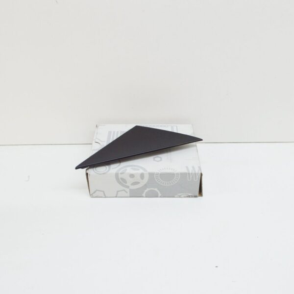 A2387275400 - NEW MB E C238 FRONT RIGHT DOOR MIRROR TRIANGLE CAP A2387275400
