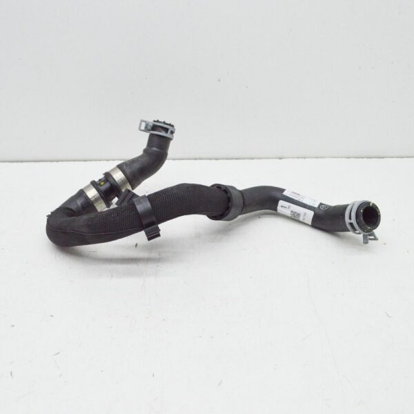 A2388305400 - NEW MB CLS C257 HOLDER TO CIRCULATION PUMP RETURN HOSE LHD A2388305400 ORIGINAL