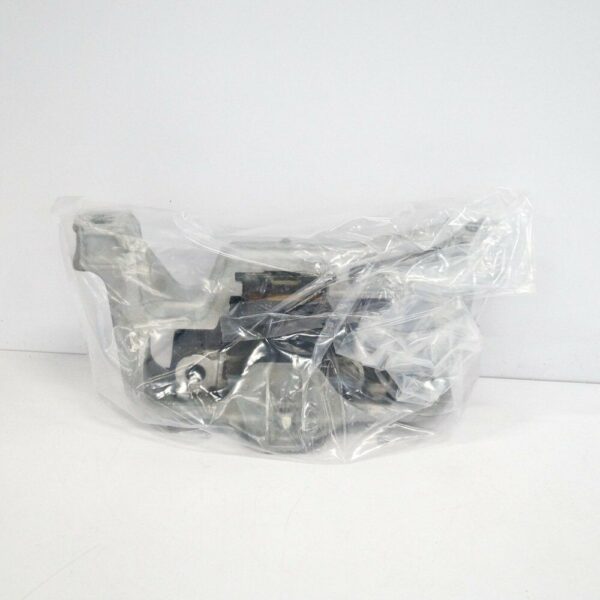 A2462402417 - NEW MERCEDES BENZ GLA X156 ENGINE MOUNT RIGHT SIDE A2462402417 2017 ORIGINAL