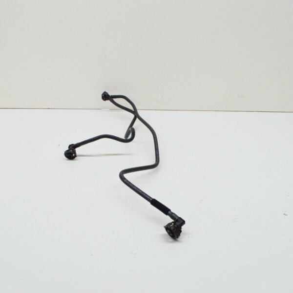 A2465010325 - NEW MERCEDES-BENZ A W176 ENGINE COOLANT RESERVOIR HOSE A2465010325