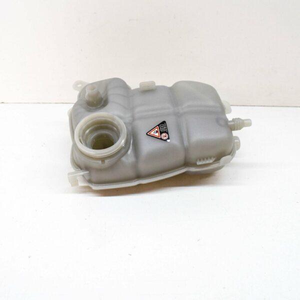 A2475000049 - NEW MB A W177 ENGINE COOLANT EXPANSION RESERVOIR TANK A2475000049 19-20 ORIGINAL