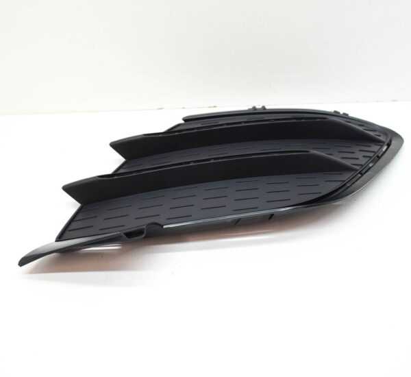 A2478857803 - NEW MB GLB X247 FRONT BUMPER LOWER RIGHT SIDE GRILLR COVER A2478857803 ORIGINAL