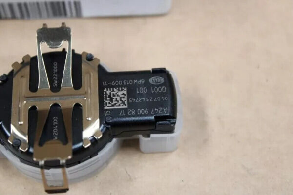 A2479008217 - NEW MERCEDES-BENZ GLE W167 RAIN AND LIGHT SENSOR A2479008217 ORIGINAL