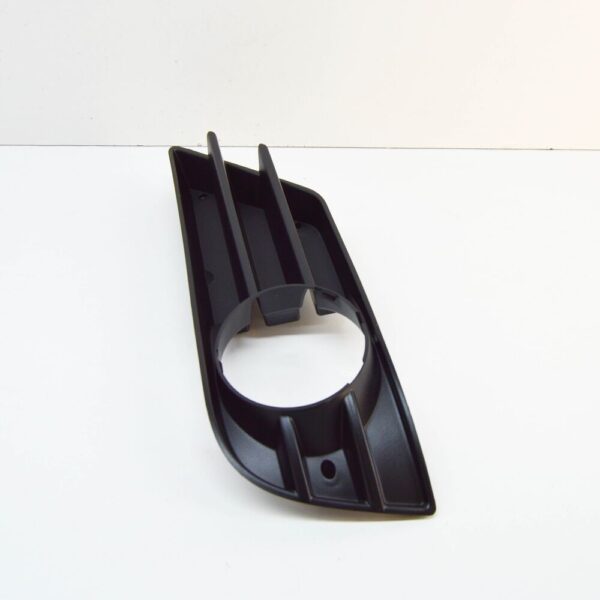 A2518851253 - MB R W521 Front Right Fog Light Grille A2518851253 NEW