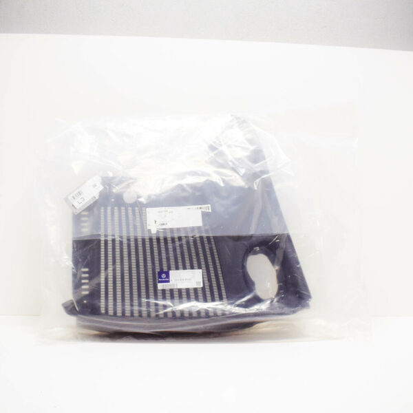 A2538304900 - NEW MB GLC X253 AMG WINDSHIELD LEFT WATER BAFFLE LHD A2538304900 OEM