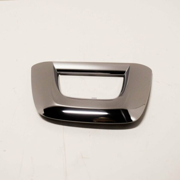 A2538856100 - NEW MERCEDES-BENZ GLC X253 LEFT LOWER CHROME GRILL TRIM A2538856100 2018