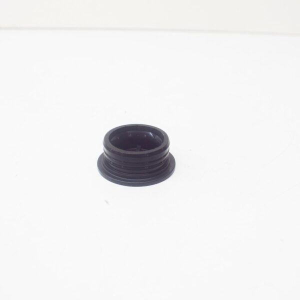 A2700150200 - NEW MERCEDES-BENZ A W176 CYLINDER HEAD END COVER A2700150200 GENUINE