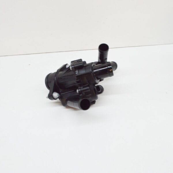A2702002200 - NEW MERCEDES-BENZ GLA X156 THERMOSTAT A2702002200