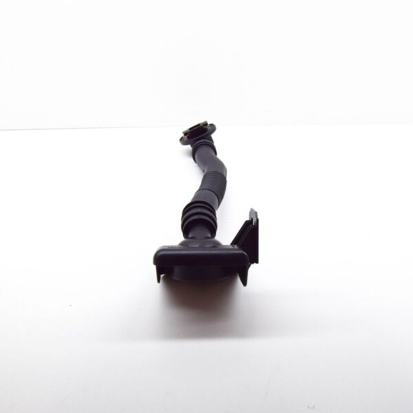 A2740101804 - NEW MERCEDES-BENZ VITO W447 OIL FILLER NECK A2740101804 ORIGINAL