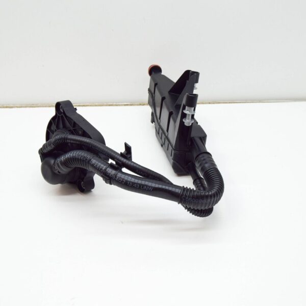 A2760107111 - NEW MERCEDES-BENZ C COUPE C205 ENGINE OIL SEPARATOR A2760107111