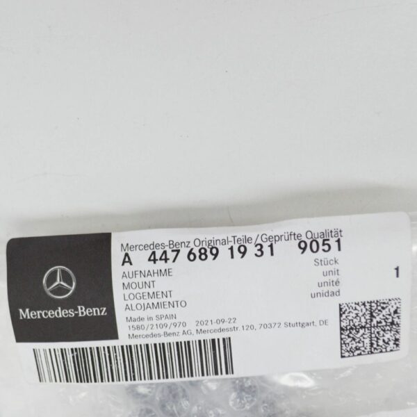 A4476891931 - MERCEDES-BENZ VITO W447 HANDBRAKE BUTTON PANEL MOUNT A44768919319051 NEW GENUINE