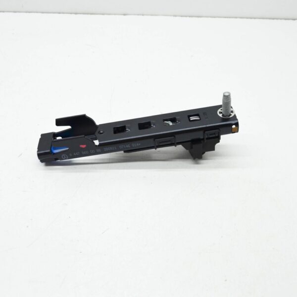 A4478600088 - NEW MB VITO W447 RO B-PILLAR SEAT BELT HEIGHT ADJUSTMENT A4478600088 ORIGINAL